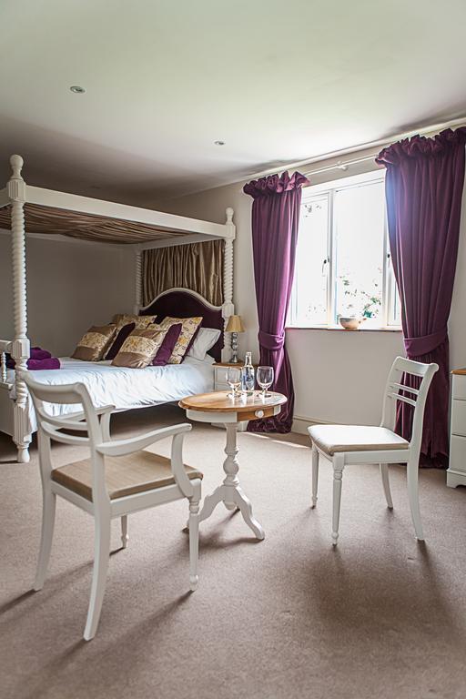 مبيت وإفطار تيفرتون Stoodleigh Court Coach House المظهر الخارجي الصورة